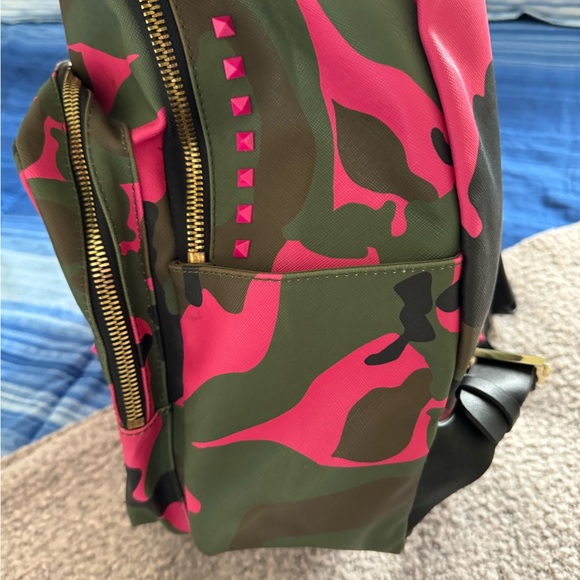 ‼️SOLD‼️Valentino Garavani backpack - Picture 10 of 14